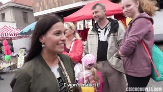 Barátnők leszívatva és megdöngetve