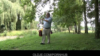 Oldje - Vén srác bassza a tini pinát