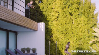 Private.com - Talia Mint a szomszéd manussal közösül