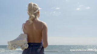 Private.com - Angelika Grays popsiba rakva