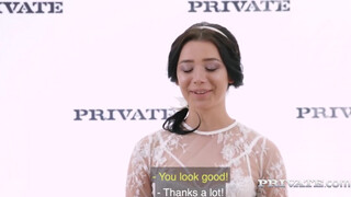 Private.com - Tiny Emily a kicsike keblű szépség