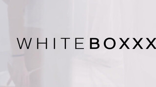 WHITEBOXXX - Clea Gaultier a szexy francia nőci