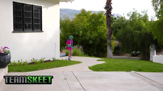 Jessie Saint a cosplayes tini kisasszony - TeamSkeet