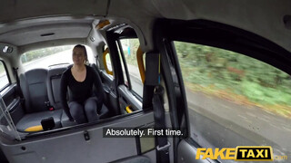 Fake Taxi - Nikky Dream hatalmas keblű szöszi