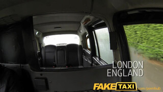 FakeTaxi - méretes kannás világos szőke punci