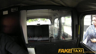 FakeTaxi - méretes didkós nőci nem akar fizetni