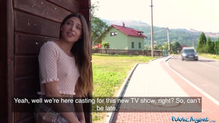 Public Agent - Talia Mint a buszmegállóban dug