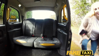 Fake Taxi - Méretes didkós világos szőke megdugva