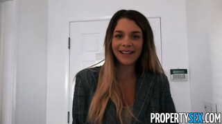 PropertySex - Gabbie Carter az óriás tőgyes szexy tini