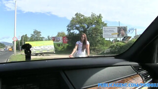 PublicAgent - Vanessa a bombázó stoppos nőci