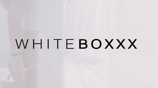 WhiteBoxxx - Tiffany Tatum magyar picsa megosztja a barátját