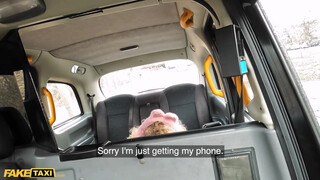 Fake Taxi - Izgató latina hölgyemény megkúrelva a taxiban