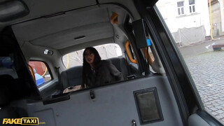 Fake Taxi - Mali Ubon a dögös latina csajszi
