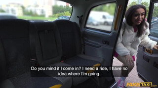Fake Taxi - Vékony hatalmas kannás latina spiné