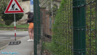 Public Agent - Csöcsös latin amerikai kiscsaj felszedve