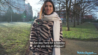 Public Agent - Lena Coxx kiborotvált pinája megdöngetve