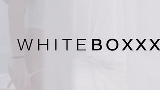 WhiteBoxxx - Tina Blade a pici kannás horvát kisasszony