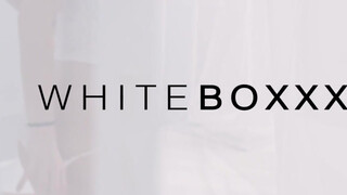 WHITEBOXXX - Adelle Sabelle a dögös francia kiscsaj