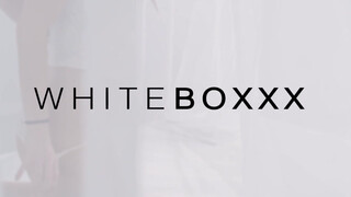 WhiteBoxxx - Oxana Chic picsája bekúrva