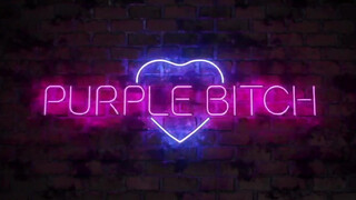 Purple Bitch durván análba rakva