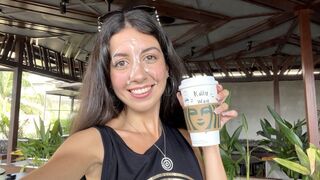 Tini cumizás a starbucks mosdójában – arcára spriccelő kuki utána kávézás nyálkával középen