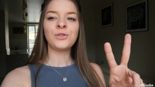 Nyerd meg az ingyenes privát élő show-t! gyors dugás a mosogató ellen a gyengéd napsugarak között